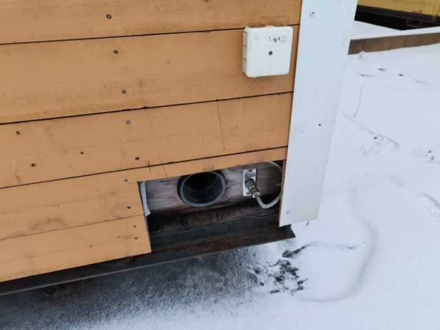 1289331-9 Manskapsbod