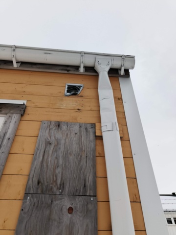 1289331-16 Manskapsbod