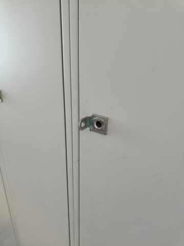 1289331-26 Manskapsbod