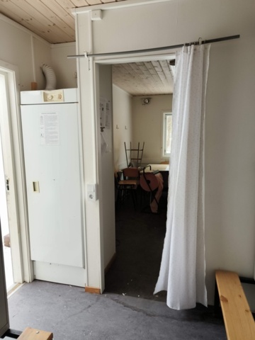 1289331-30 Manskapsbod