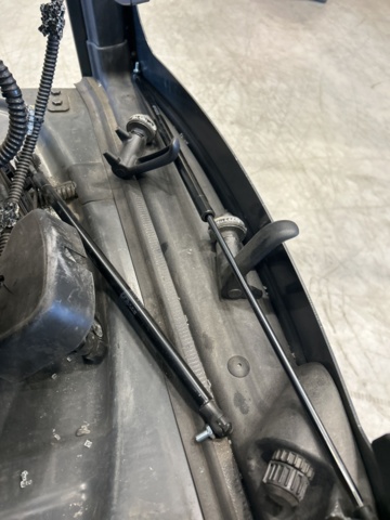 1286499-19 Motviktstruck - Linde E16-02 EVO 2024