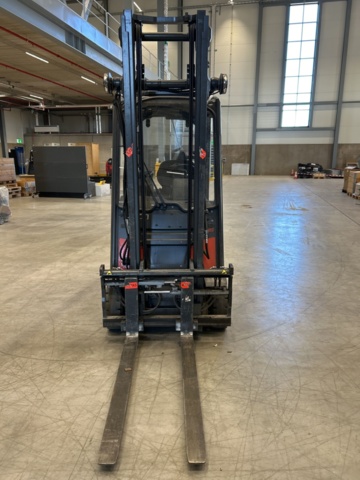 1286502-8 Motviktstruck - Linde E16PH-02 EVO -2022