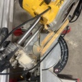 1243860-5 Miter saw with stand - DeWalt DW777-QS (Type 2)