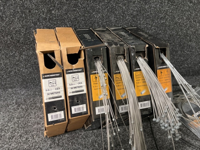 1328356-2 Sortiment med bromswire, Jagwire