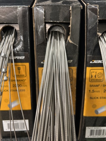 1328356-7 Sortiment med bromswire, Jagwire