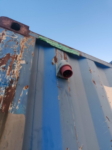 1289372-5 Container 20-Fot med innehåll