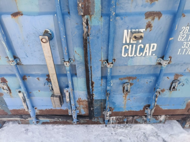 1289372-10 Container 20-Fot med innehåll