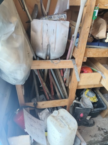 1289372-14 Container 20-Fot med innehåll