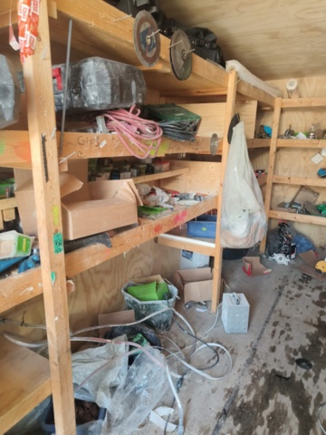 1289372-16 Container 20-Fot med innehåll