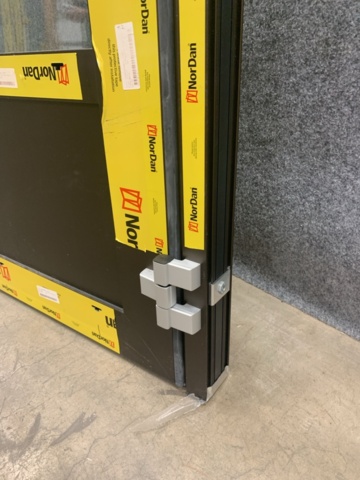 1328620-10 Aluminum door NorDan Sapa 2086, 9x21