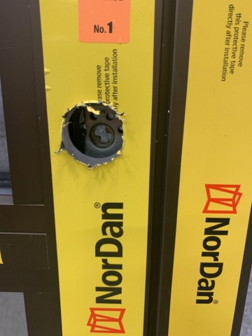 1328620-18 Aluminum door NorDan Sapa 2086, 9x21