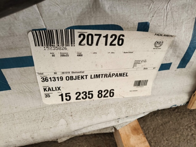 1289392-3 Glulam panel 25x200