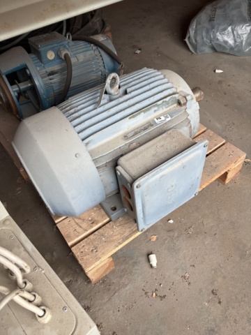1136808-2 Electric motor AEG 30kW