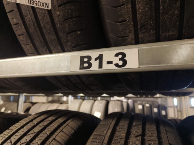 1289425-8 Sju sektioner däckställ