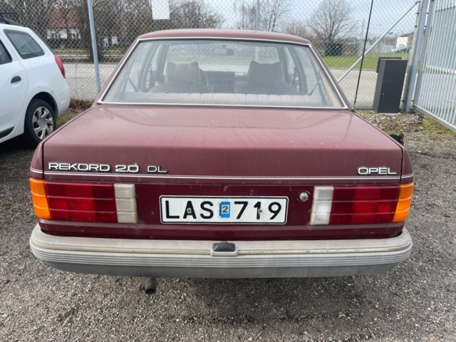 1294156-5 Opel Rekord 2.0 E Manual, 110hp, 1983 (Renovation project)