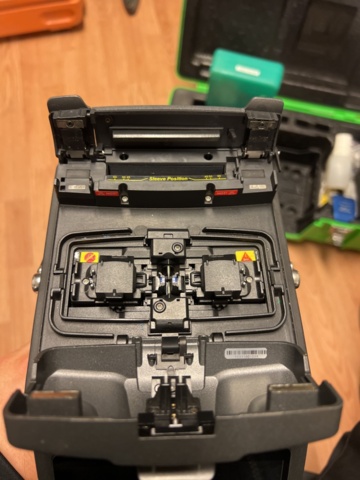 1325445-4 Fibersvets med 3st fiberkap - INNO View 8 Pro