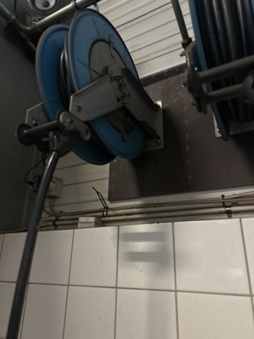 1289981-7 Hose reel for oil and compressed air and oil gauge Piusi