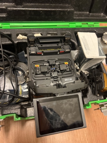 1325459-6 Fibersvets med fiberkap - INNO View 8 Pro