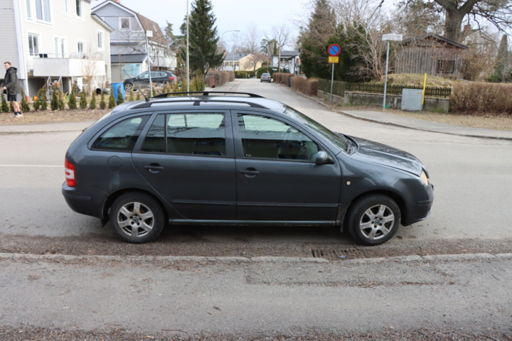1330148-9 Škoda Fabia Combi 1.2 Manual, 64hp, 2007