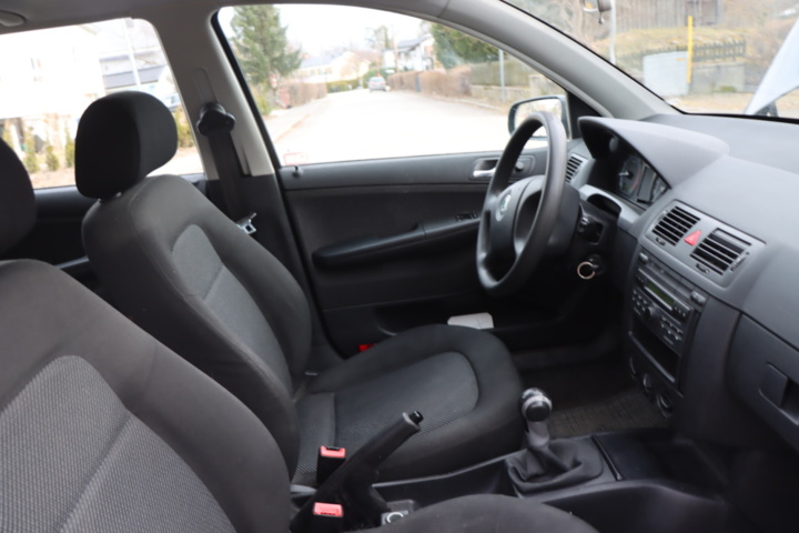 1330148-18 Škoda Fabia Combi 1.2 Manual, 64hp, 2007