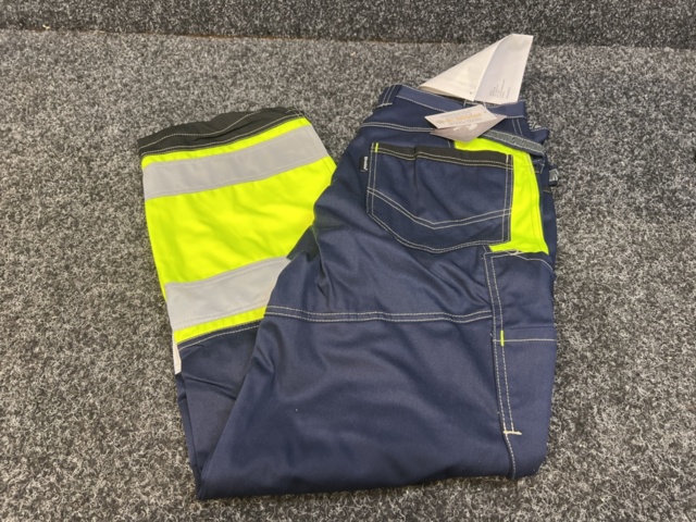 1329712-2 High-visibility trousers Björnkläder 242011569, size 52
