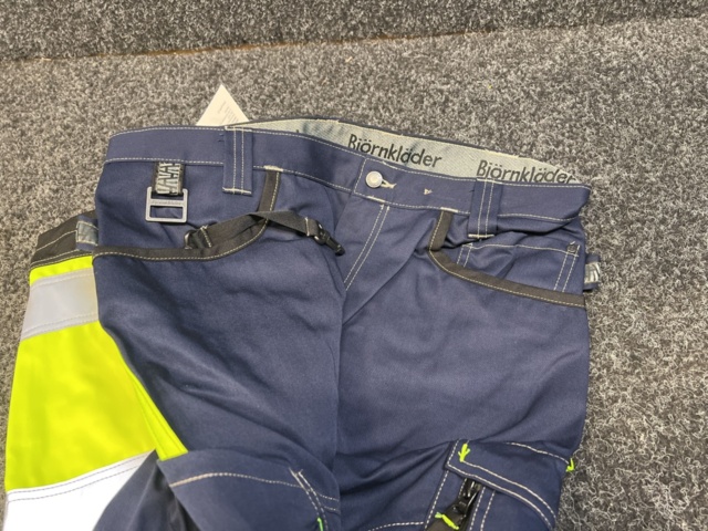 1329712-3 High-visibility trousers Björnkläder 242011569, size 52