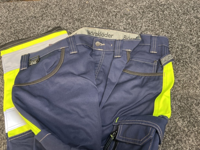 1329714-4 High-visibility trousers Björnkläder 242011569, size D112