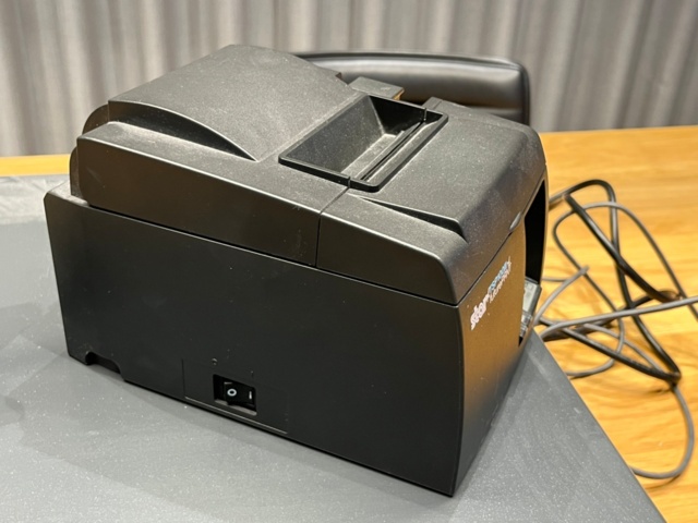 1330154-3 Cash register, receipt printer and DORO telephone