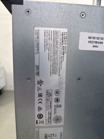 1308806-9 Large batch of IT equipment – servers, switches, firewalls and screens – approx. 80 units