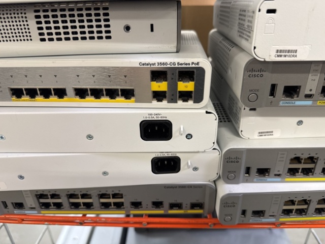 1308806-21 Large batch of IT equipment – servers, switches, firewalls and screens – approx. 80 units