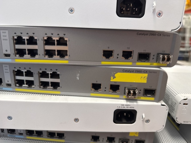 1308806-22 Large batch of IT equipment – servers, switches, firewalls and screens – approx. 80 units