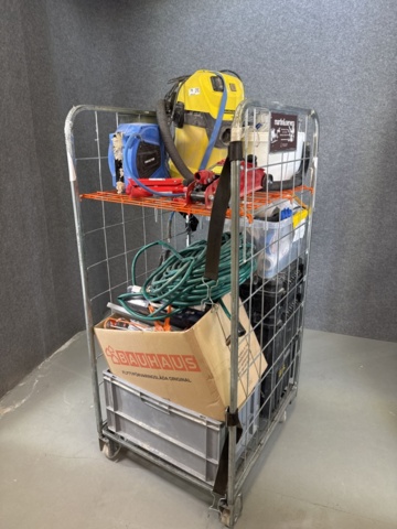 1308809-1 Mixed collection of tools, materials and accessories