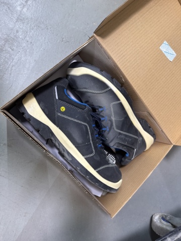 1308809-14 Mixed collection of tools, materials and accessories