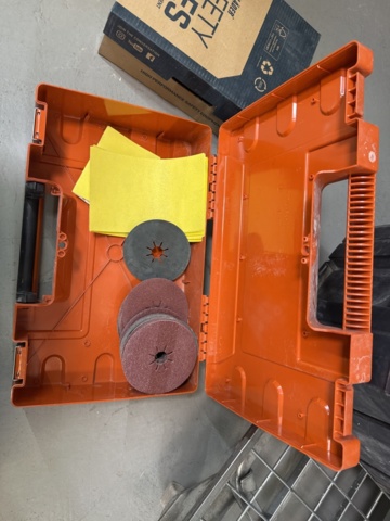 1308809-16 Mixed collection of tools, materials and accessories