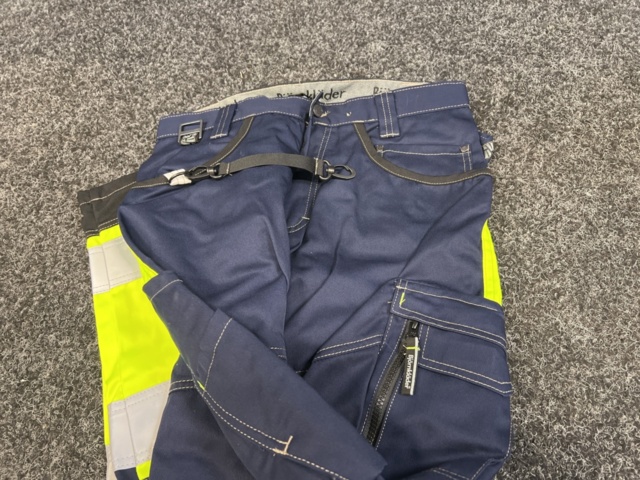 1329680-5 High-visibility trousers Björnkläder 242011569, size 48