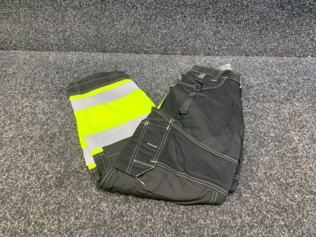 1329696-2 High-visibility trousers Björnkläder 242011599, size 46