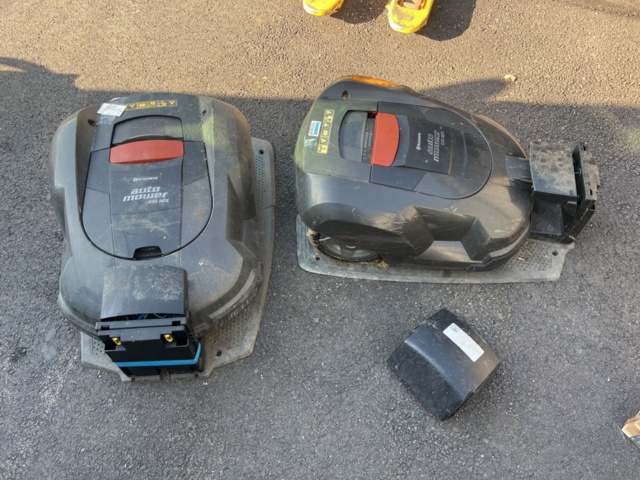 1325504-1 Robotic lawnmower 2pcs - Husqvarna Automower 230 ACX (Repair item)