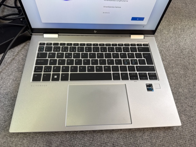 1309014-3 HP EliteBook x360 1040 G10 – 2-in-1 Touchscreen Laptop