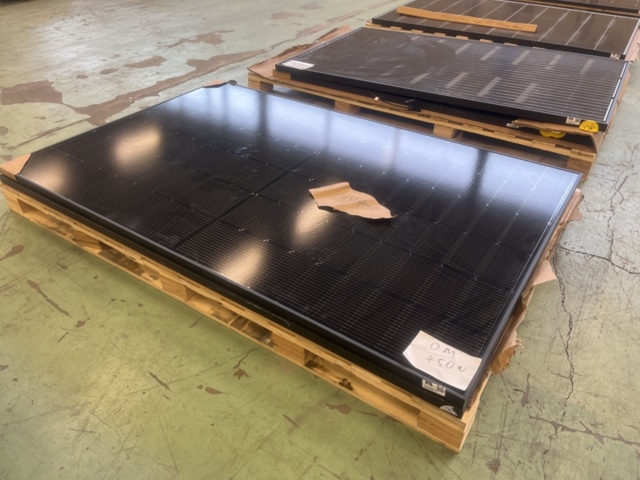 1243911-1 Solar panels 2 pcs 450W - DMEGC DM450