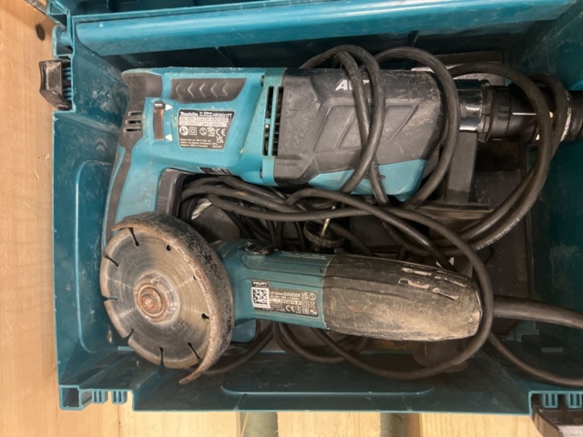 1243936-4 Tool kit - Makita/Bosch