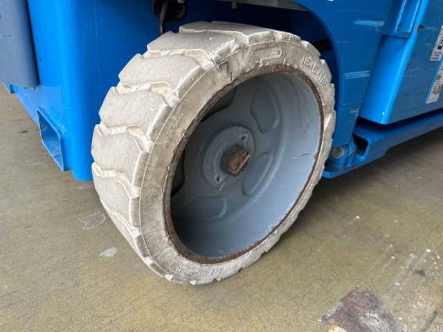 1329300-14 Saxlift Genie GS-3246