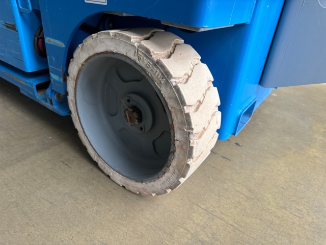 1329300-15 Saxlift Genie GS-3246