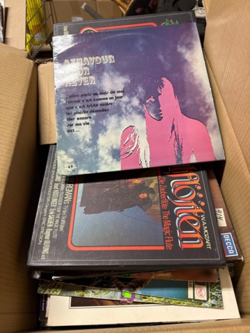 1316613-3 LP records 9 boxes