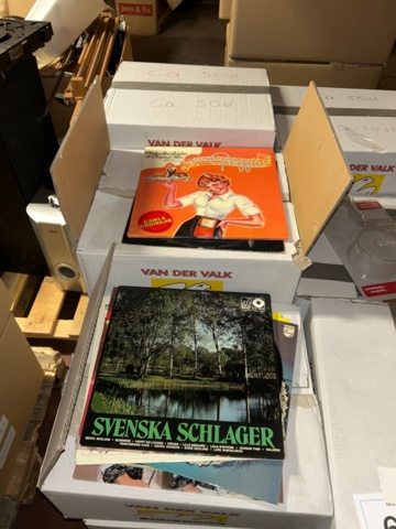 1316612-2 LP records 15 boxes
