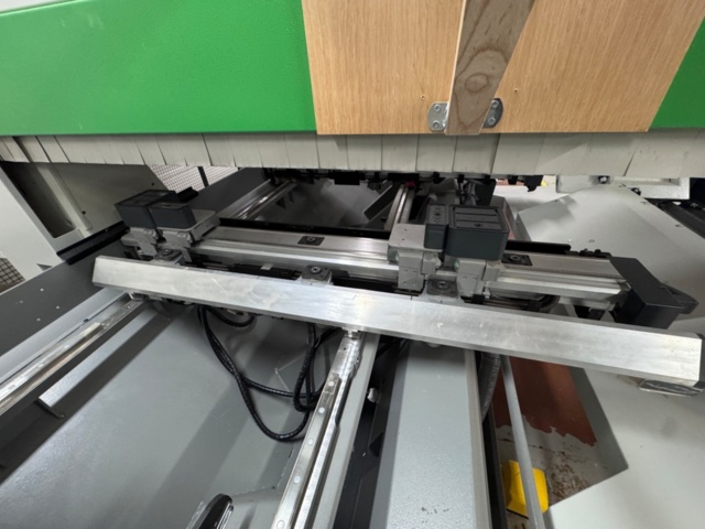 1303479-26 CNC-maskin 5-axlig - Biesse Rover A 1632