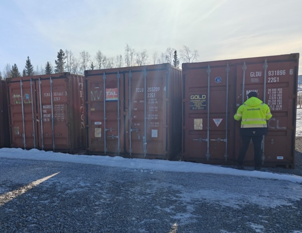 1130032-2 3st 20" containers