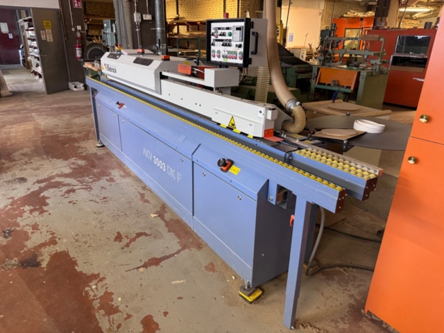 1303496-3 Kantlistmaskin Hebrock AKV 3003 DK F -2012