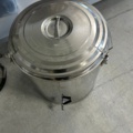 1335138-7 Stainless steel cisterns with tap, 4 pcs, 3 sizes