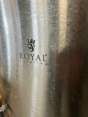 1335138-9 Stainless steel cisterns with tap, 4 pcs, 3 sizes