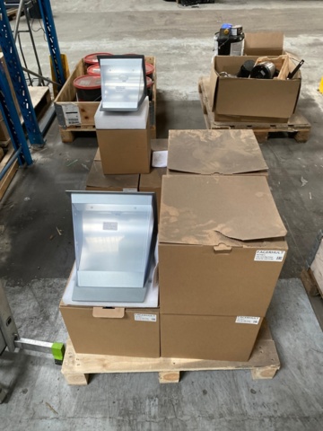 1329811-1 LED luminaires 10 pcs - Fagerhult VIK LED Small / Big Clear